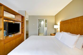 Hyatt House Naperville/Warrenville