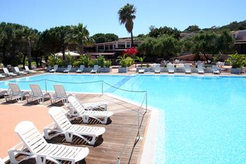 Free Beach Club