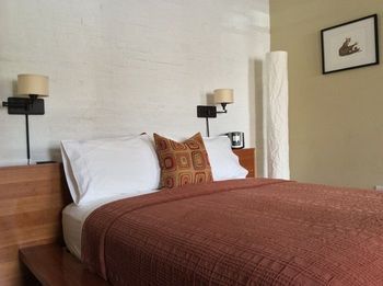 Inn at 2920