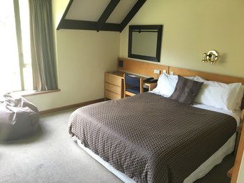 Alpine Lodge