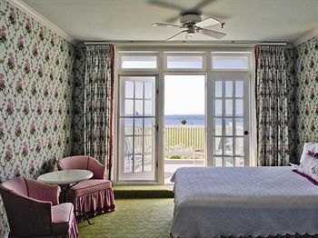 Hotel Iroquois