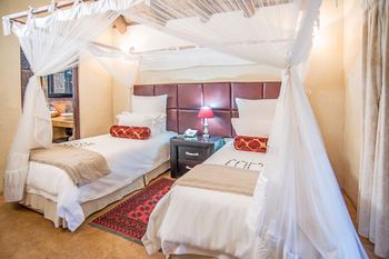 Shiduli Private Game Lodge