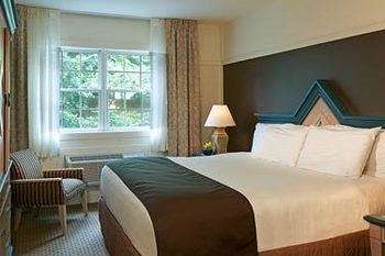 Two Trees Inn at Foxwoods