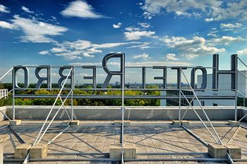 Outdoor Pictures 24