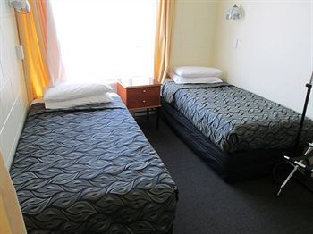 Shortland Court Motel