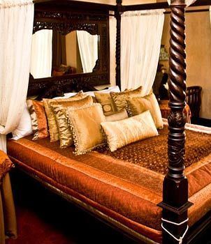 Royal Elephant Hotel & Conference Centre