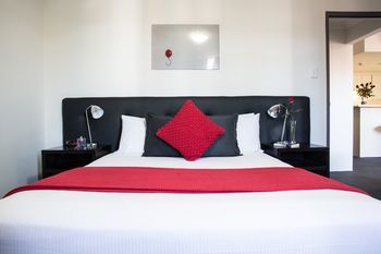 Best Western Plus Camperdown Suites