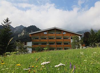 Outdoor Pictures 24