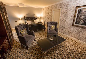 Anner Hotel