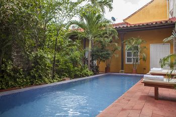 Hotel El Candil de los Santos