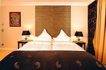 Hotel Business & More