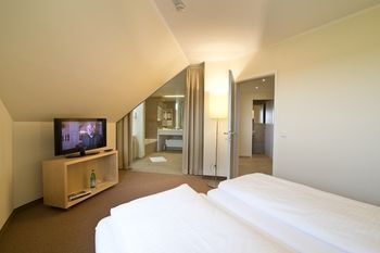 Momentum Hotel