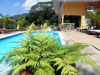 Albizia Lodge Green Estate