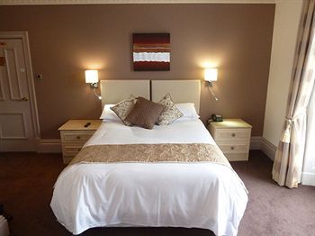 Queen Hotel