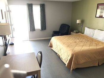 Travelers Inn and Suites