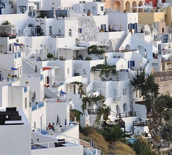 Porto Fira Suites