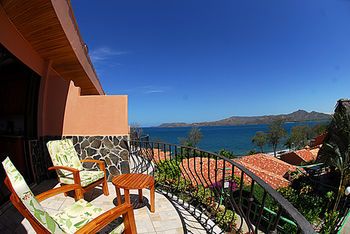 Flamingo Marina Resort