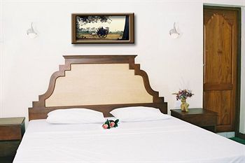 Hotel Elephant Park "Grand Royal Pinnalanda"