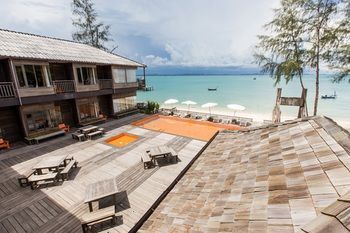 Baan Ploy Sea