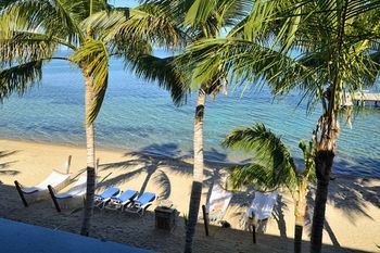 Parrot Cove Lodge