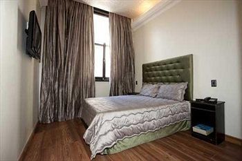 Kings in Cape Hotel