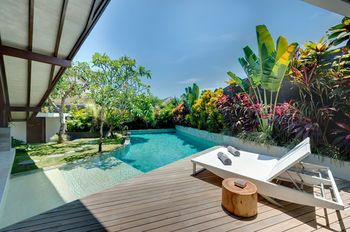 Outdoor Pictures 24