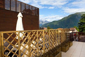 Outdoor Pictures 24