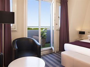 Hotel Image 2