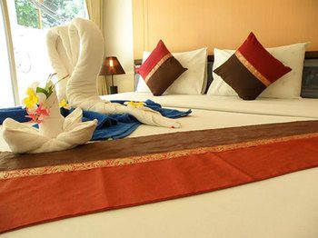 OYO 624 Phi Phi Palms Residence