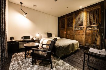 SR Hotel Sadang