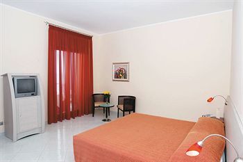 Meridian Hotel