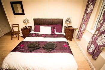 Albion Guest House & Apartments