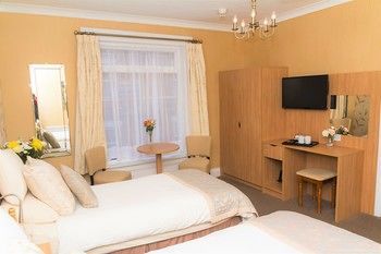 Kingston Theatre Hotel