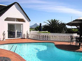 Lagoon Lodge