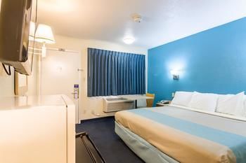 Travelodge by Wyndham Miles City