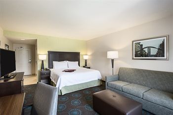 Hampton Inn & Suites Wilmington Christiana