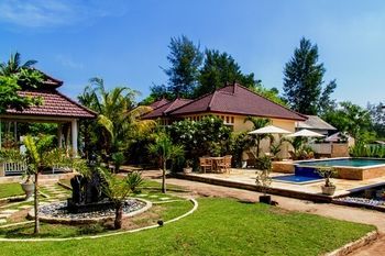 Outdoor Pictures 24