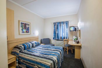 Road Lodge Centurion