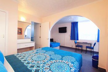 Golden Glow Motel