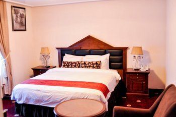 Caledonian Suites