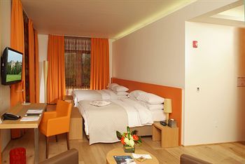 Inn at Lenape Heights-Golf Resort and Event Center