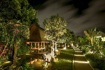 Outdoor Pictures 24