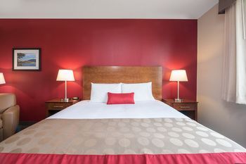 Ramada by Wyndham Williston Airport