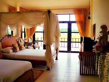 Golden Lake View Resort