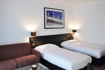 Golden Tulip Nantes Carquefou Suite
