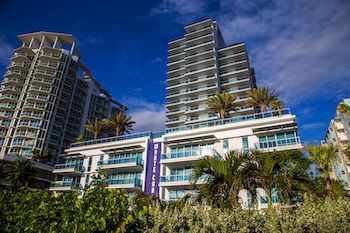 Mare Azur Miami Luxury Apartments by Montecarlo