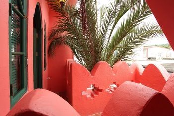 A Fei Surf Inn III