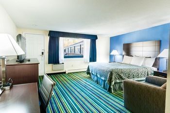Days Inn by Wyndham Lincoln