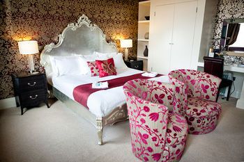 The Kings Head Country Hotel