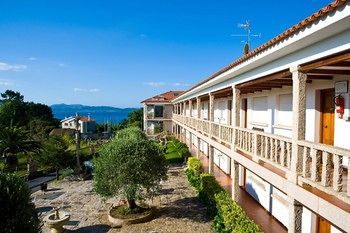 ApartHotel Punta Cabicastro